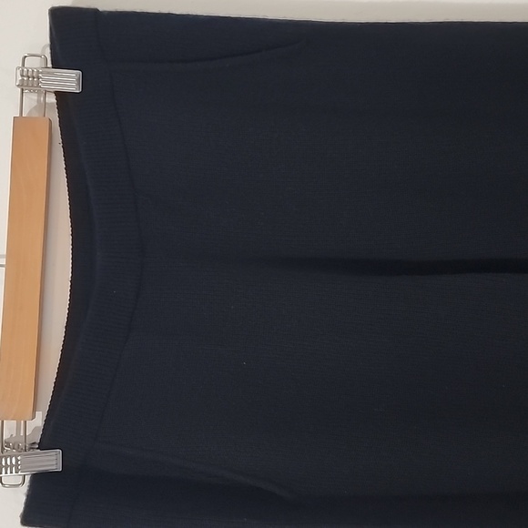 Theory Wool Cashmere Tapered Joggers - Picture 3 of 12